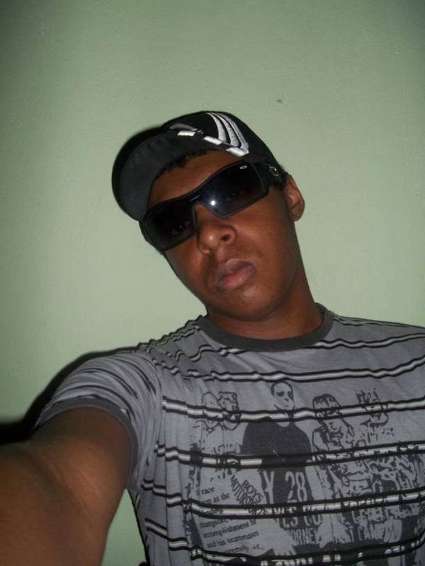 Date this cute Brazil man Wender from Goiania BR8376