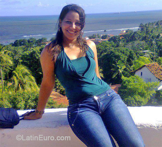 Date this delightful Brazil girl Adriana from Paulista BR8727