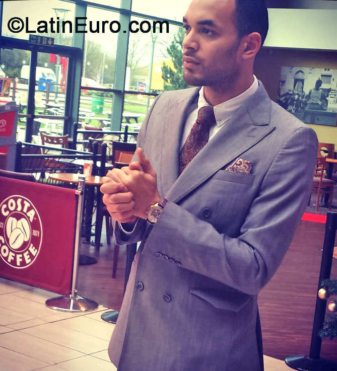 Date this sultry United Kingdom man Karlitto from London GB741