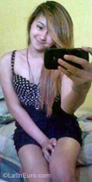 Date this fun Philippines girl Geronia from Tarlac PH608