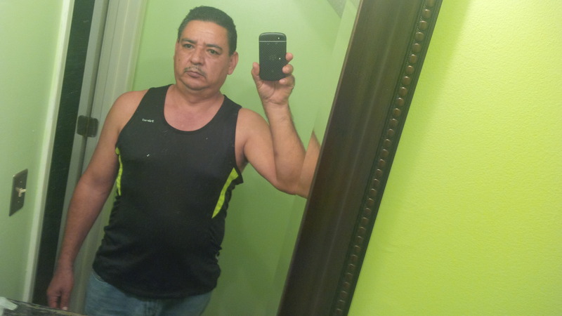 Date this exotic United States man El from Wilmington US14818