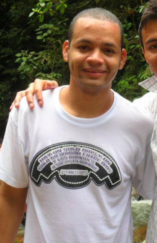 Date this hard body Colombia man VICTOR MORALES from Cali CO14874