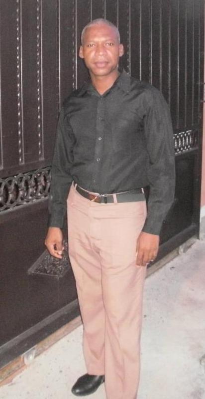 Date this hard body Dominican Republic man Roberto from Santo Domingo DO18531