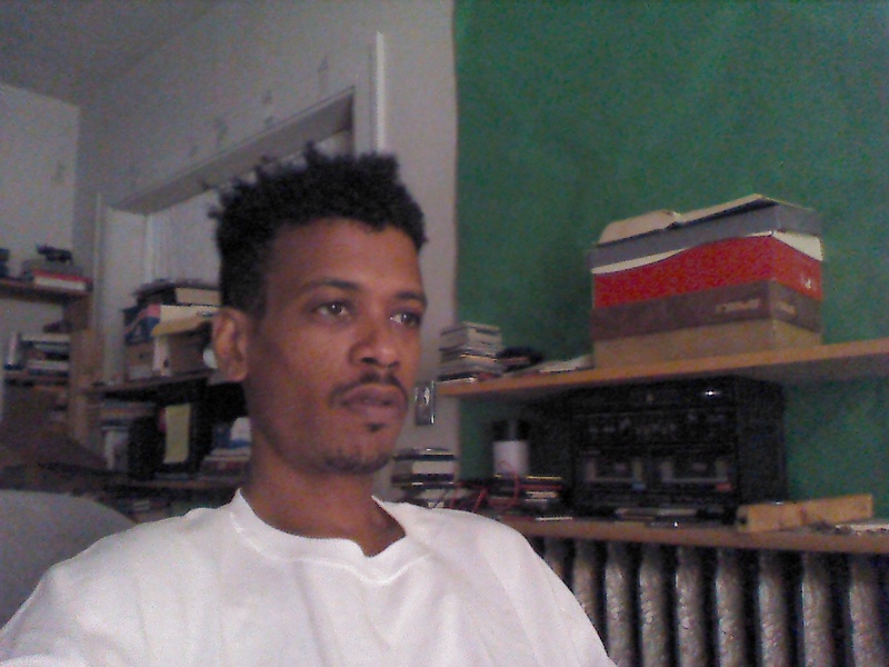Date this voluptuous United States man Eny from Boston US14876