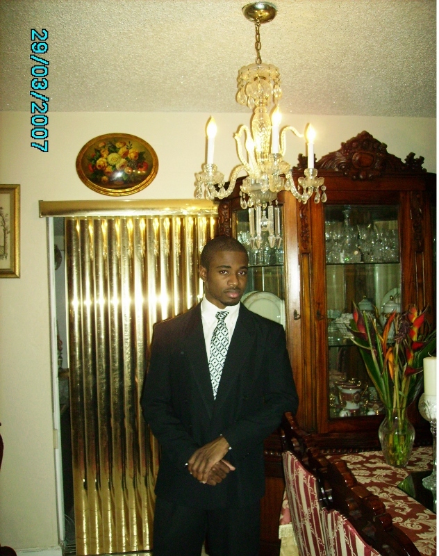 Date this nice looking United States man Lover28 from Miami US14884