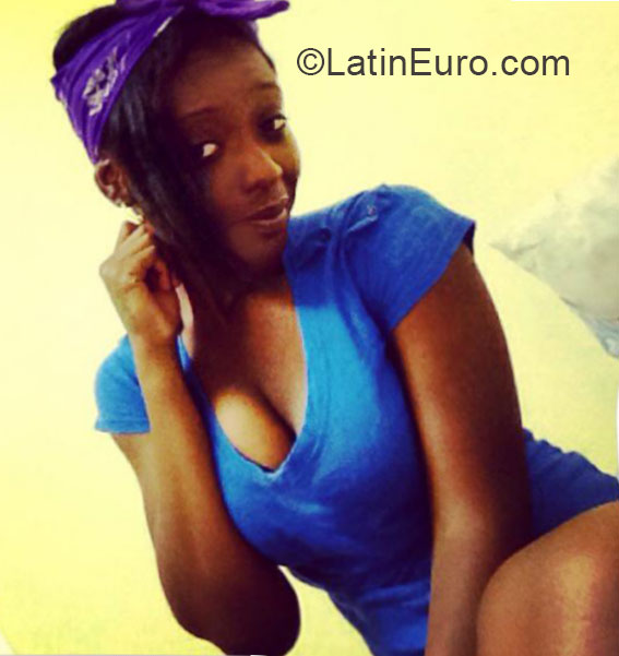 Date this funny Jamaica girl Lesa from Kingston JM1627
