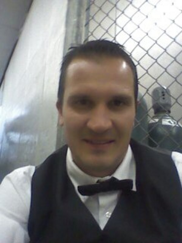 Date this georgeous United States man Gonza from Miami Beach US14947
