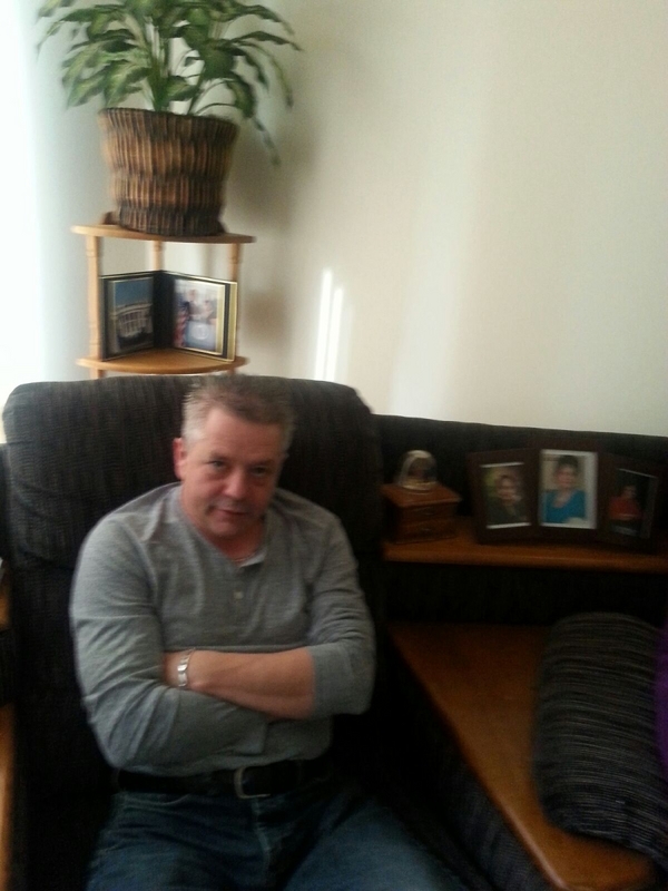 Date this georgeous United States man Jhonnytb from Chicago US15027