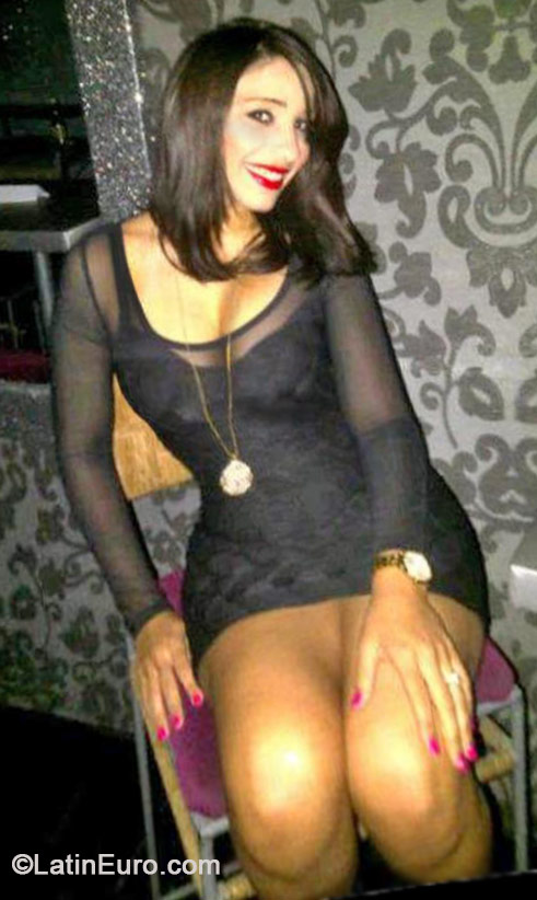 Date this foxy Dominican Republic girl Miche from Santo Domingo DO19130