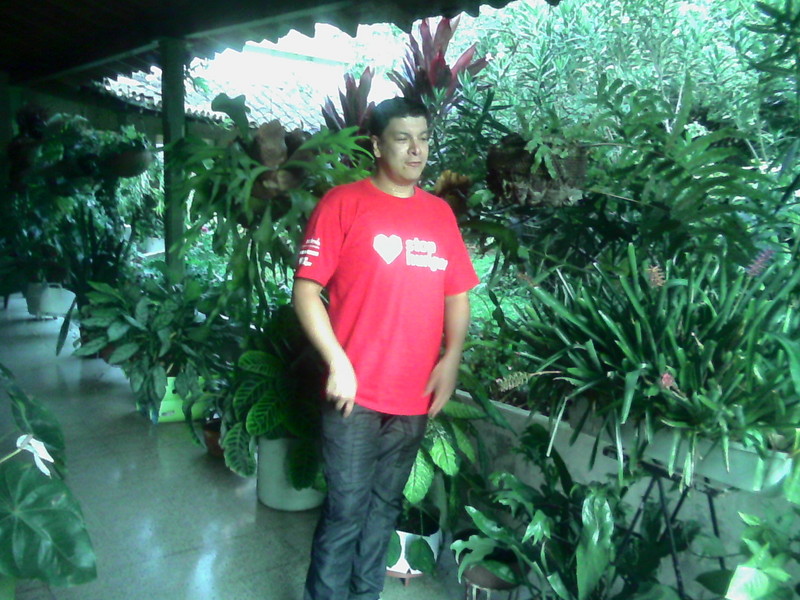 Date this voluptuous Colombia man John from Medellin CO15390