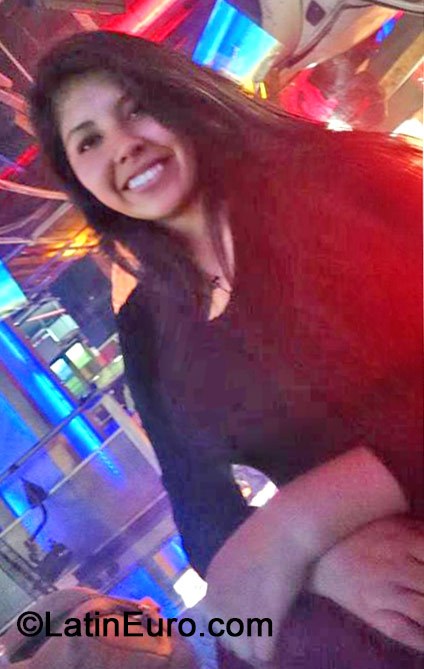 Date this young Peru girl Malu from Lima PE1005