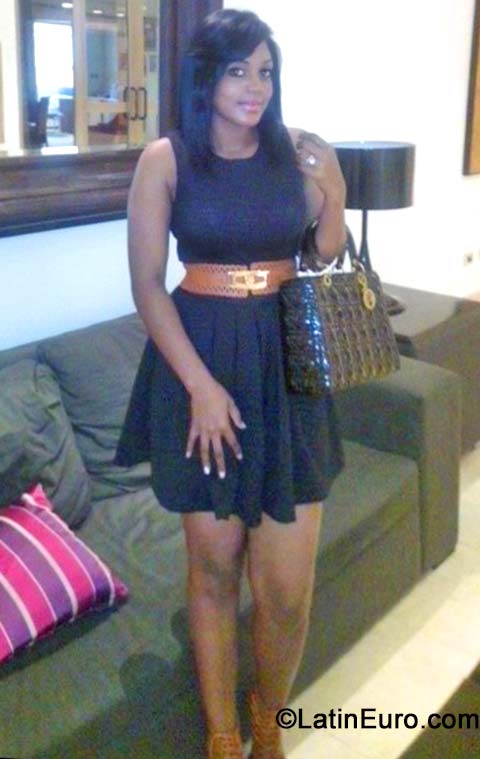 Date this good-looking Dominican Republic girl Perez from Santo Domingo DO19530