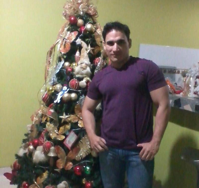 Date this tall Colombia man Johan from Bogota Dc CO15671