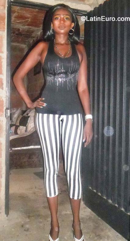 Date this fun Colombia girl Flaca from Cali CO25383