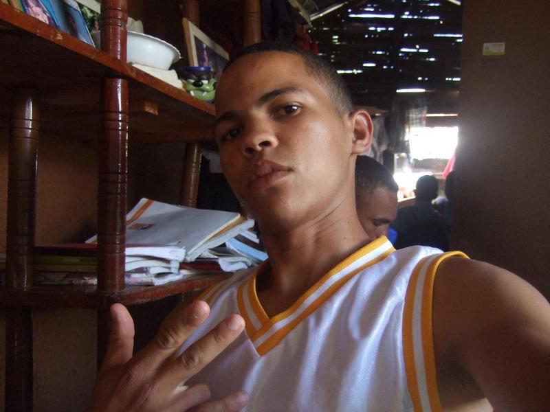 Date this foxy Dominican Republic man Freddy elia from Santiago DO19711