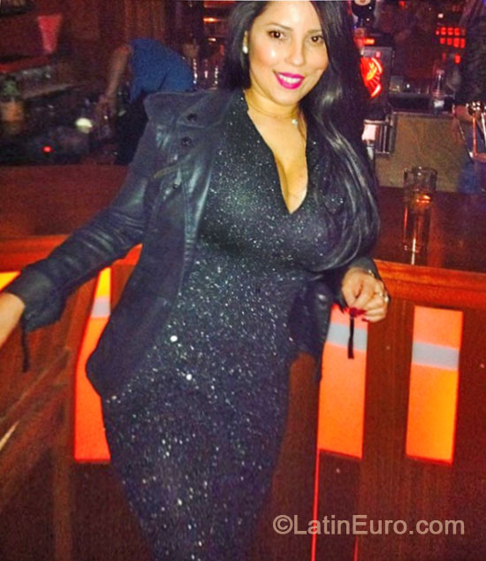 Date this delightful Spain girl Rosa from Barcelona ES320