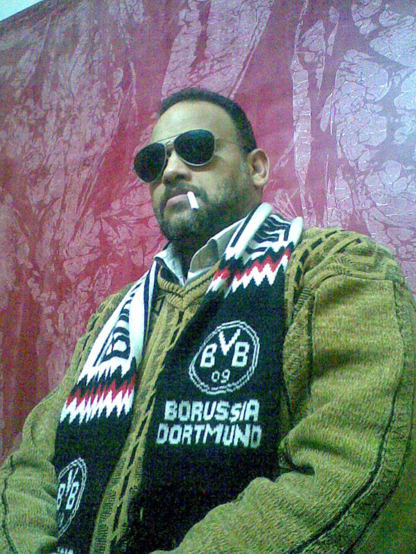 Date this funny France man Hemafouda from Franc FR219