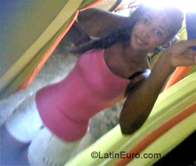Date this exotic Dominican Republic girl Mayelin from Bonao DO20049