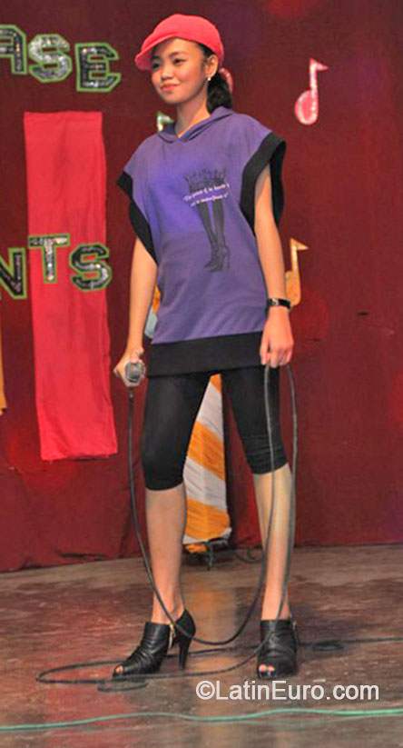 Date this fun Philippines girl Cherry Jean from Maasin PH701