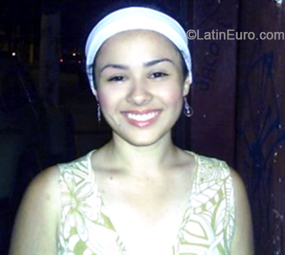 Date this stunning Brazil girl Danielle from Rio De Janeiro BR9019