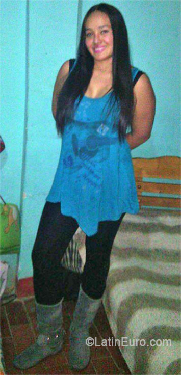 Date this stunning Colombia girl Nury from Bogota CO16202