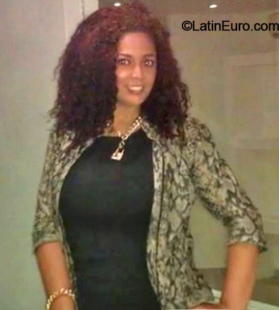 Date this georgeous Dominican Republic girl Tamara from Santo Domingo DO20101