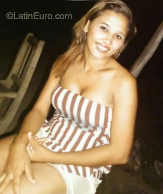 Date this lovely Brazil girl Luiza from Fortaleza BR9067