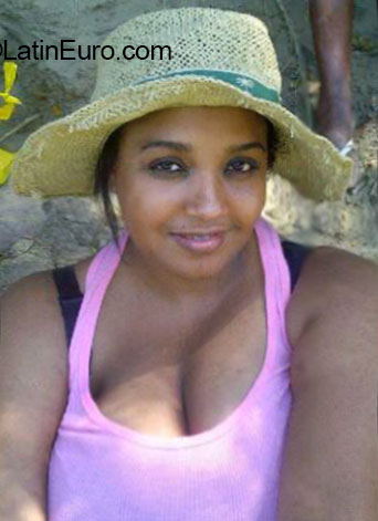 Date this sultry Dominican Republic girl Mirla castro from La Romana DO20277