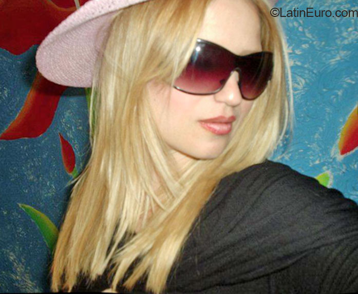 Date this georgeous Brazil girl Elaine from Sao Paulo BR9084