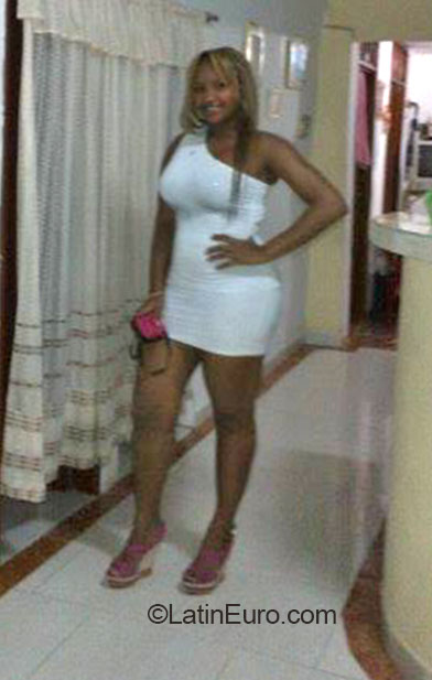 Date this lovely Colombia girl Linda from Cali CO16585