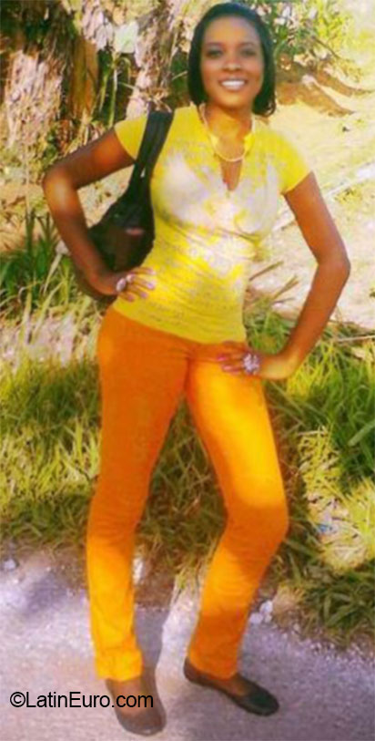 Date this exotic Jamaica girl Chrystal from Kingston JM1883