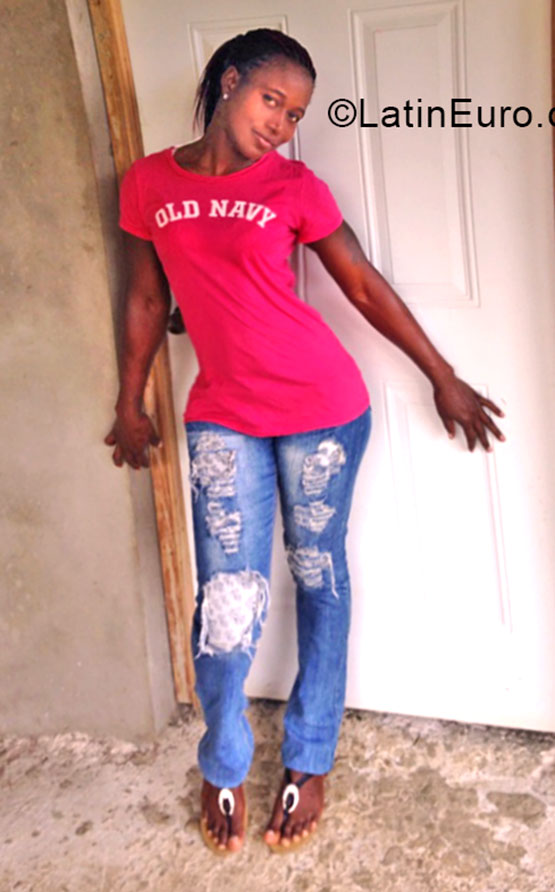Date this sensual Jamaica girl Nickesha from St James JM2688