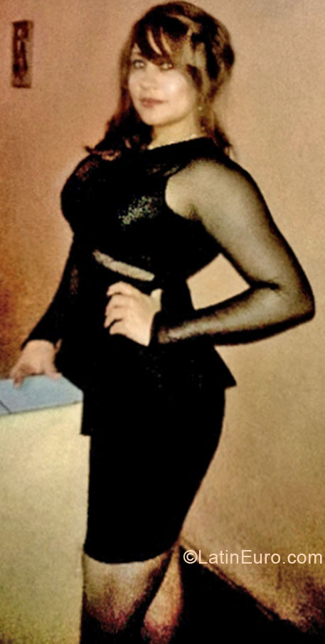 Date this cute Honduras girl Ana from Tegucigalpa HN1282