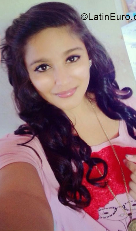 Date this delightful Honduras girl Marina from Trujillo HN1351