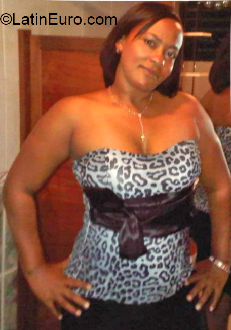 Date this hot Dominican Republic girl Jokelais from Santo Domingo DO20722