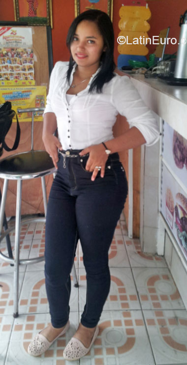 Date this tall Dominican Republic girl Ensly from Santiago DO20727