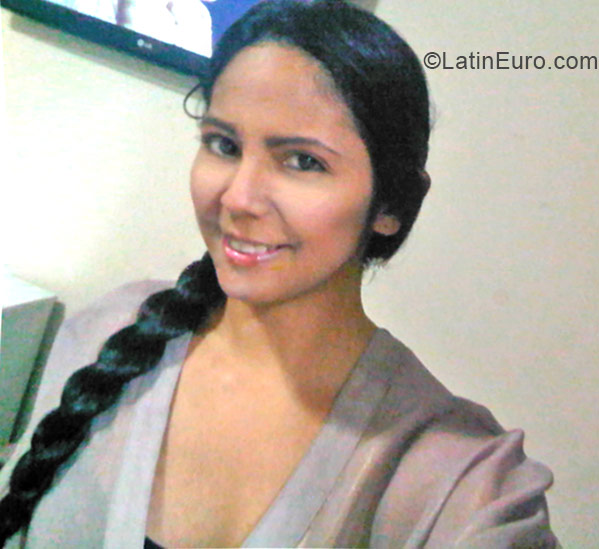 Date this sultry Colombia girl Joan from Bogota CO16767