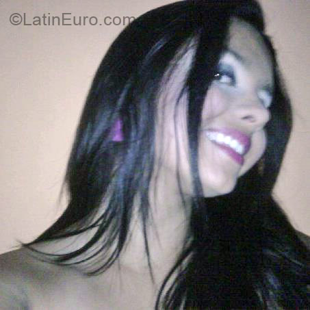 Date this athletic Venezuela girl Veronica from San Felipe VE373