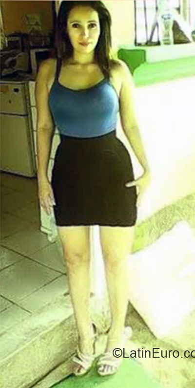 Date this exotic Honduras girl Estrella from El Progresso HN1418