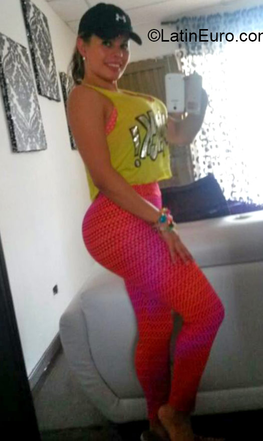 Date this sensual Spain girl STEPHANIA from barcelona ES655
