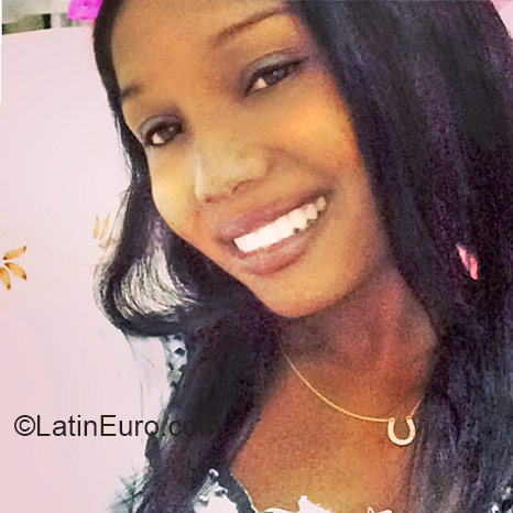 Date this passionate Dominican Republic girl Raiza from Santo Domingo DO21240