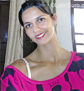 Date this young Brazil girl Weronica from Aracaju BR9215