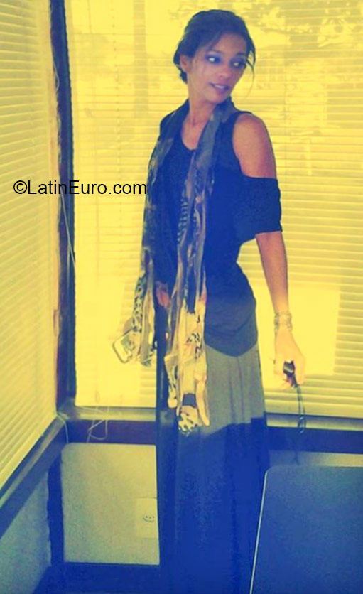 Date this exotic Brazil girl Kelly from Rio De Janeiro BR9222