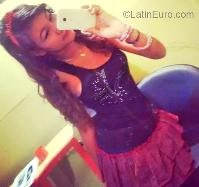 Date this beautiful Dominican Republic girl Ana from La Romana DO21411