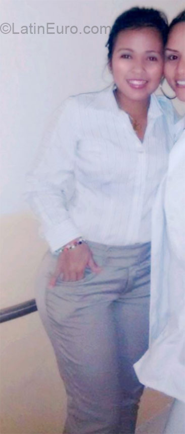 Date this hot Colombia girl Katherin from Valledupar CO17257
