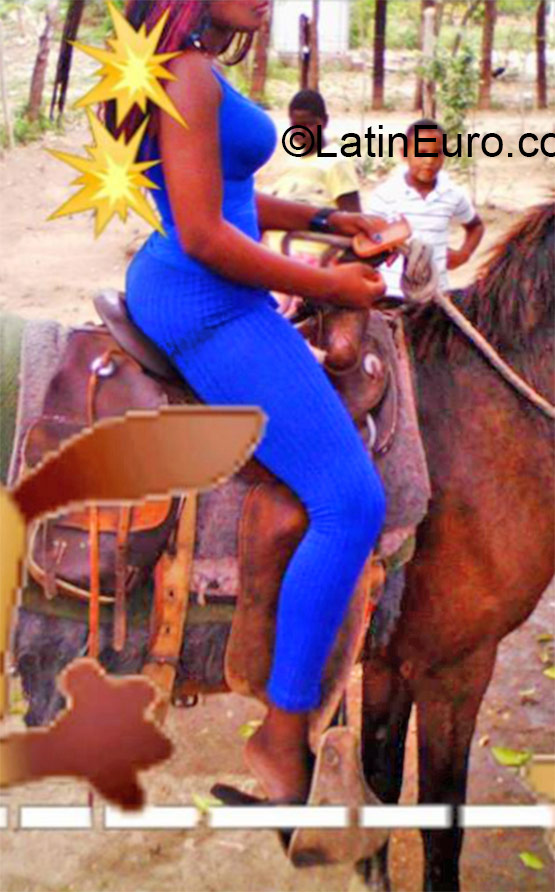 Date this passionate Dominican Republic girl Ivelise from La Romana DO26088