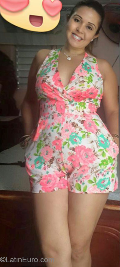 Date this fun Dominican Republic girl Evelina from Santiago DO22369