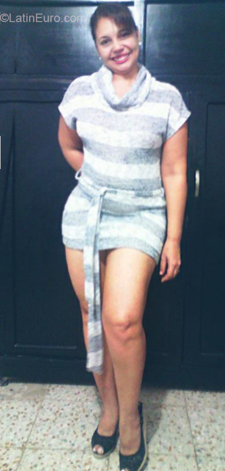 Date this hot Colombia girl Yanis from Barranquilla CO17581