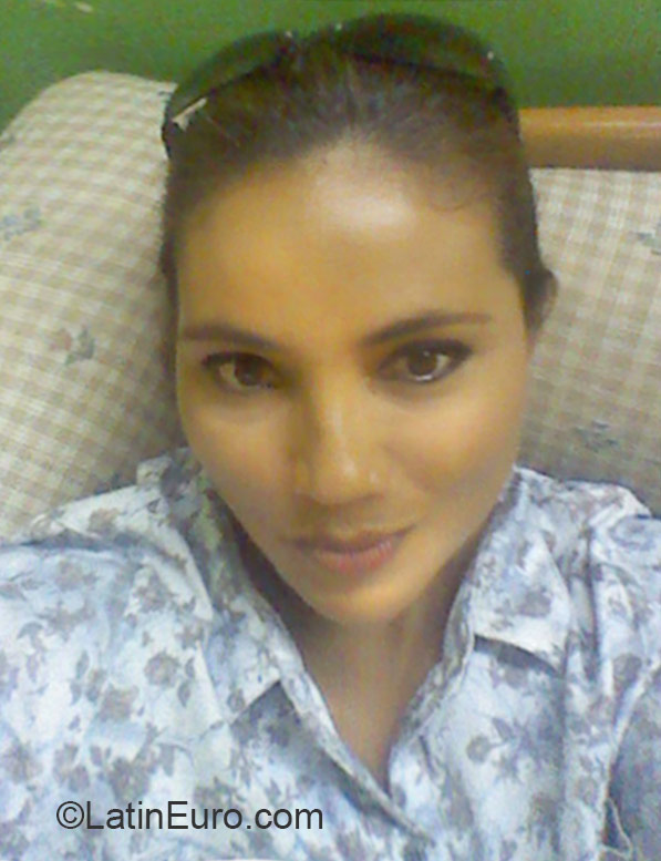 Date this beautiful Honduras girl Vanessa from Sava HN1572