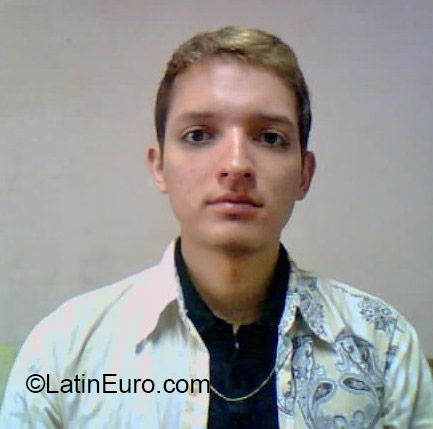 Date this passionate Venezuela man Erik from Tachira VE570